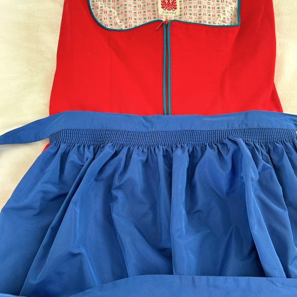 Authentic Austrian Dirndl with skirt - Picture 7 of 7